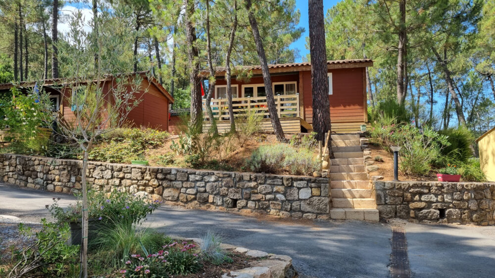 cabane bois simonet ardeche